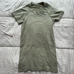 lululemon athletica Olive Green Short Sleeve Tee